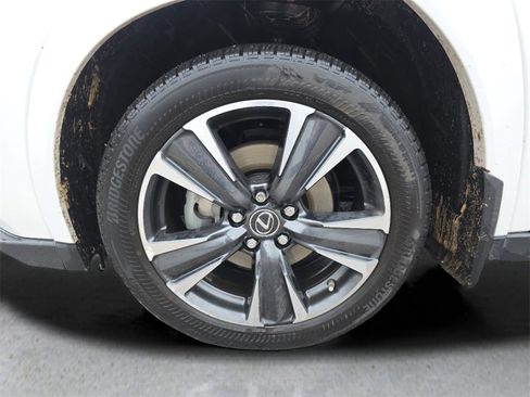 Used 2022 Lexus UX 250h w/ Premium Package image 11