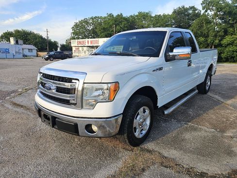 Used 2013 Ford F150 XLT w/ Mid Equipment Group RWD image 4