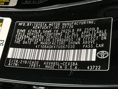 New 2026 Toyota Camry Hybrid w/ Multimedia Upgrade Package AWD/4WD image 18