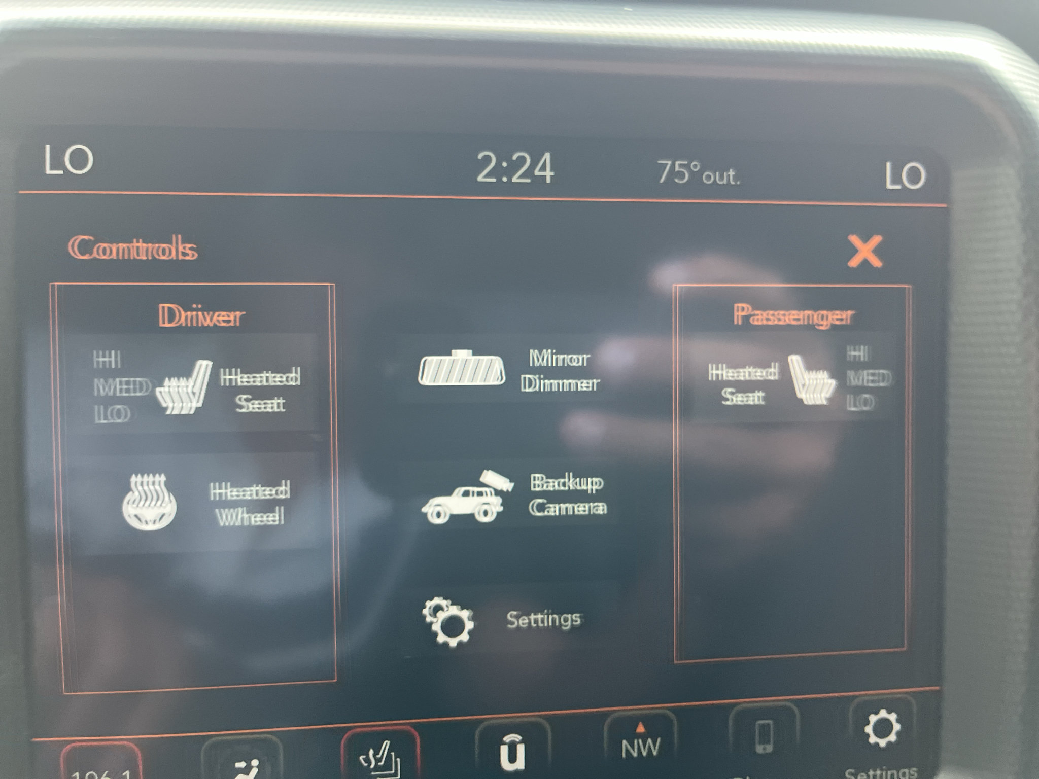 Used 2022 Jeep Wrangler Unlimited Sahara w/ Cold Weather Group AWD/4WD image 22