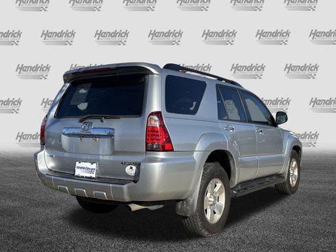 Used 2007 Toyota 4Runner SR5 image 10