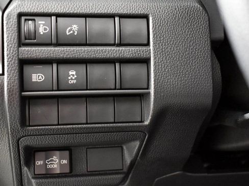 Certified 2025 Toyota Tacoma SR5 image 12