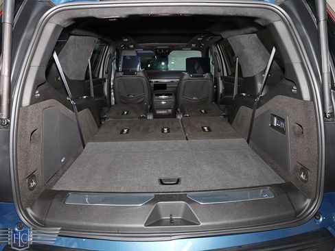 Used 2025 Cadillac Escalade Sport Platinum w/ LPO, ONYX Package image 27