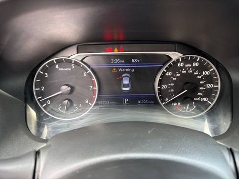 Used 2024 Nissan Altima 2.5 SV FWD image 19