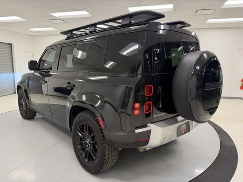 Used 2025 Land Rover Defender 110 S image 5