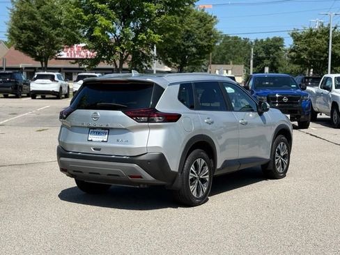 Certified 2023 Nissan Rogue SV w/ SV Premium B Package AWD/4WD image 5
