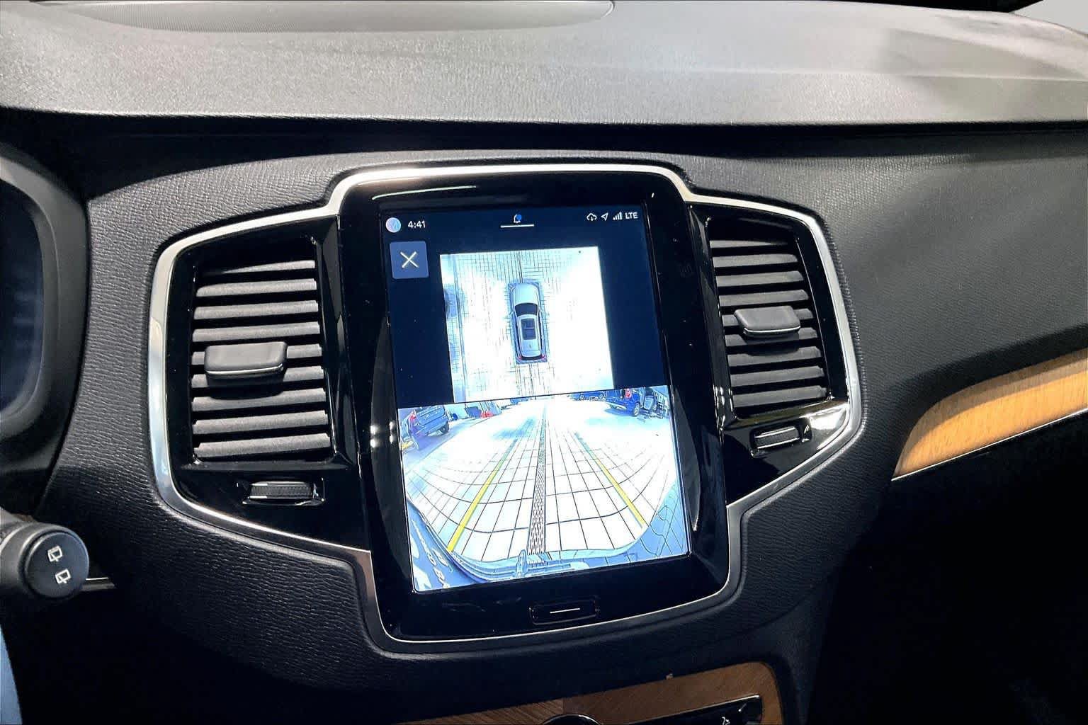 Used 2024 Volvo XC90 B6 Plus AWD/4WD image 28