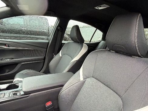 Certified 2026 Toyota Camry Hybrid w/ Convenience Package FWD image 13