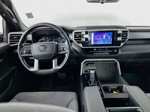 Used 2025 Toyota Tundra SR5 AWD/4WD image 22