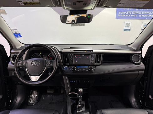 Used 2017 Toyota RAV4 Limited w/ Carpet Mat Package AWD/4WD image 12