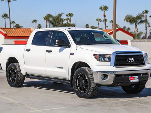 Used 2013 Toyota Tundra 2WD CrewMax w/ Tow Pkg image 4