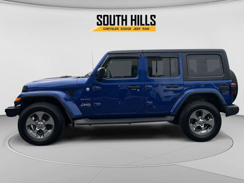 Used 2019 Jeep Wrangler Unlimited Sahara w/ Cold Weather Group AWD/4WD image 2