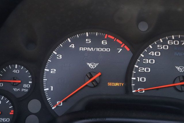 Used 1998 Chevrolet Corvette Coupe w/ Roof Pkg RWD image 38