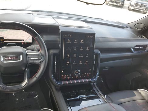 Used 2025 GMC Yukon XL AT4 Ultimate AWD/4WD image 21