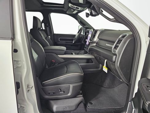 New 2026 RAM 2500 Laramie w/ Night Edition AWD/4WD image 39