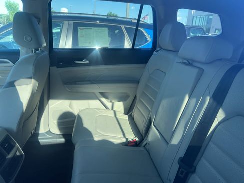 Used 2023 Volkswagen Atlas SEL Premium AWD/4WD image 5