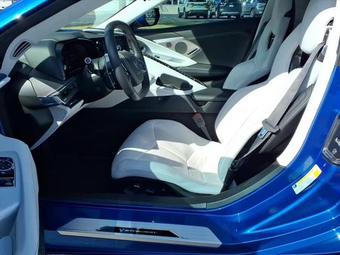 Used 2022 Chevrolet Corvette Stingray Premium Cpe w/ Z51 Performance Package RWD image 20