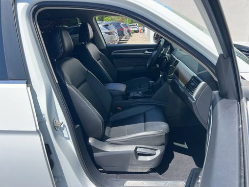 Certified 2022 Volkswagen Atlas SE FWD image 38