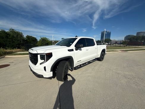 Used 2023 GMC Sierra 1500 Elevation w/ X31 Off-Road Package AWD/4WD image 2
