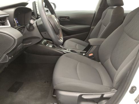 Used 2022 Toyota Corolla LE image 17