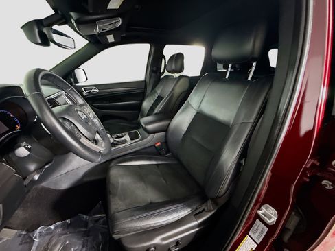 Used 2017 Jeep Grand Cherokee Altitude image 22