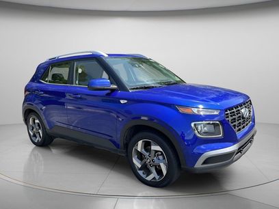 Used 2025 Hyundai Venue SEL