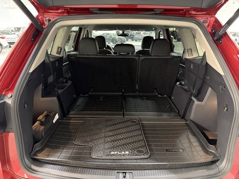 Certified 2023 Volkswagen Atlas SE FWD image 12