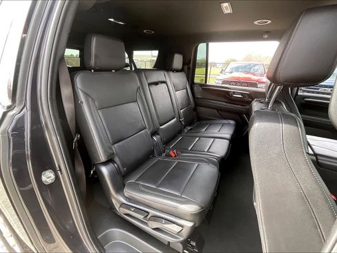 Certified 2025 Chevrolet Suburban LT image 20