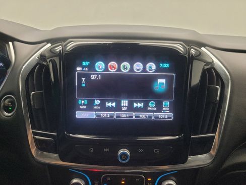 Used 2018 Chevrolet Traverse LT AWD/4WD image 25