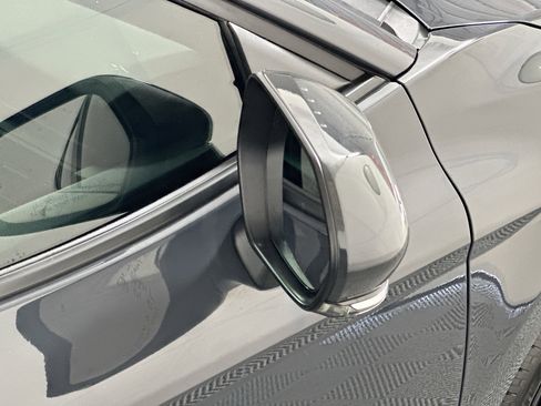 Used 2025 Toyota Camry SE FWD image 10