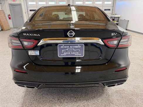 Used 2019 Nissan Maxima 3.5 SV w/ Floor Mat Group FWD image 6