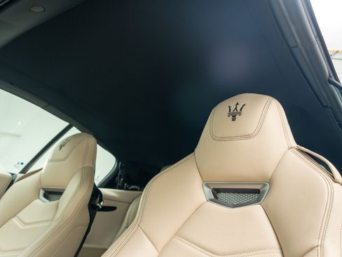 Used 2019 Maserati GranTurismo Sport RWD image 37