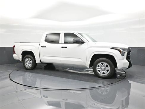 Used 2024 Toyota Tundra SR image 17