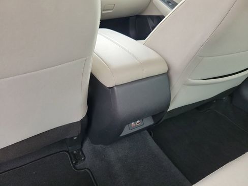 Used 2025 Nissan Altima 2.5 SV FWD image 10