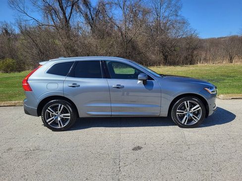 Used 2018 Volvo XC60 T6 Momentum w/ Advanced Package image 6