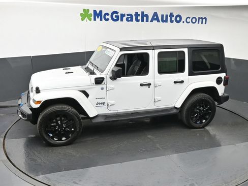 Used 2023 Jeep Wrangler Unlimited Sahara w/ Cold Weather Group AWD/4WD image 21