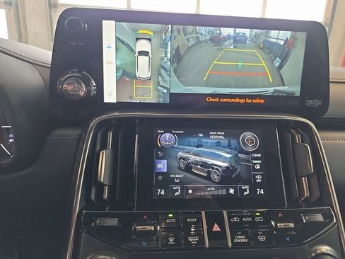 Certified 2022 Lexus LX 600 4WD w/ Luxury Package image 26