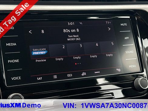 Certified 2022 Volkswagen Passat 2.0T SE image 30