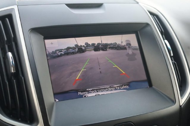 Used 2020 Ford Edge SEL w/ Convenience Package FWD image 15