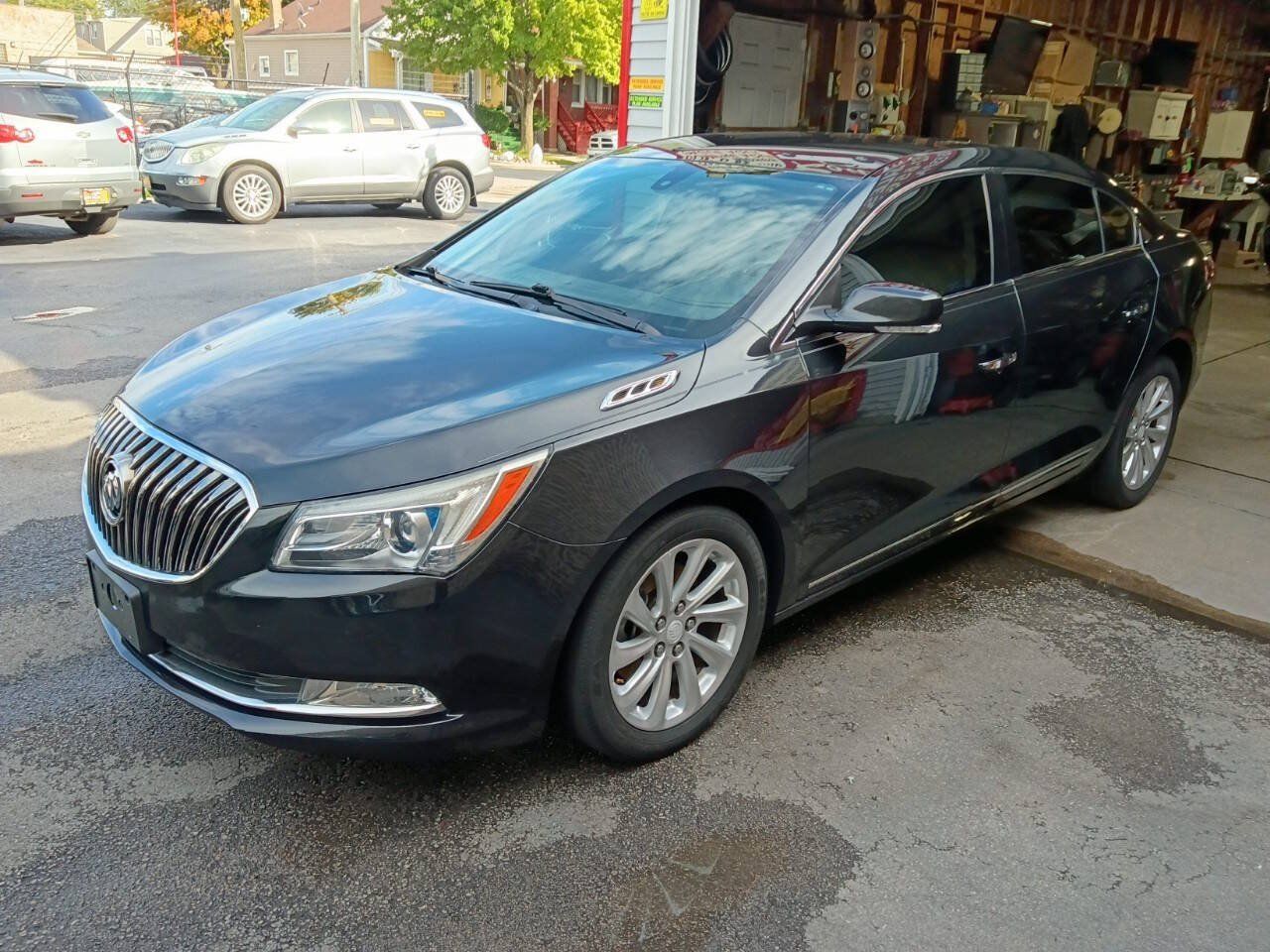 Used 2015 Buick LaCrosse Leather FWD image 1