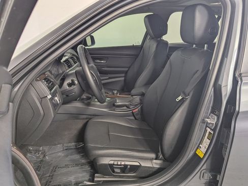 Used 2015 BMW 320i Sedan RWD image 13
