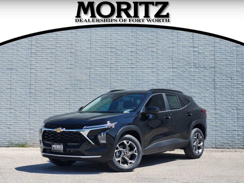 New 2026 Chevrolet Trax LT w/ Driver Confidence Package FWD image 1