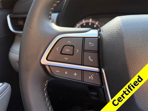 Used 2023 Toyota Highlander Platinum image 29