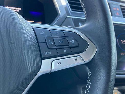 Used 2022 Volkswagen Tiguan SE image 23