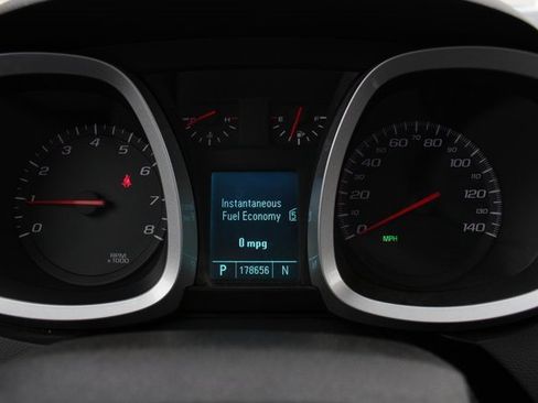 Used 2011 Chevrolet Equinox LT w/ Driver Convenience Package image 17