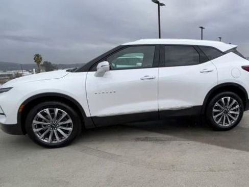 New 2024 Chevrolet Blazer Premier w/ Driver Confidence II Package image 5