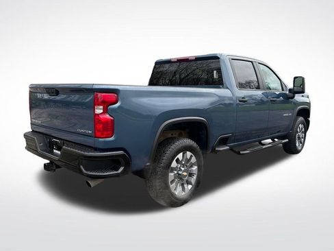 Used 2025 Chevrolet Silverado 2500 Custom w/ Custom Value Package AWD/4WD image 6