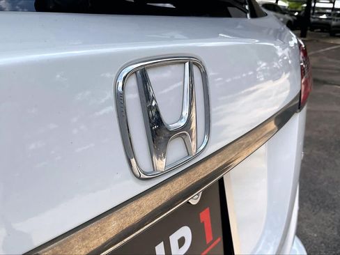 Used 2019 Honda HR-V Touring image 31