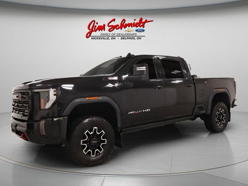 Used 2024 GMC Sierra 2500 AT4X AWD/4WD image 2