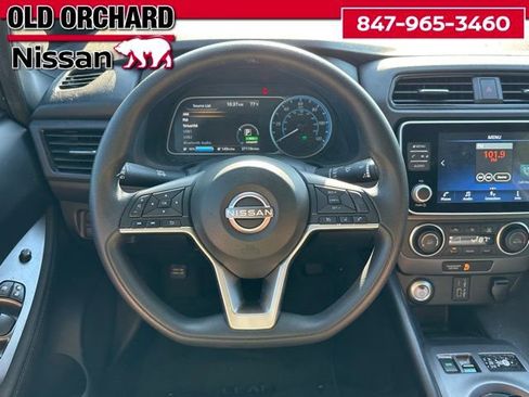 Used 2024 Nissan Leaf S image 30